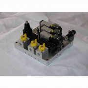 Pneumatic control (in car) auxiliary air supply unit