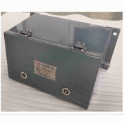 Pneumatic control (exterior) opening and closing mechanism control box