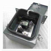 Pneumatic control (exterior) tread cleaning air supply unit